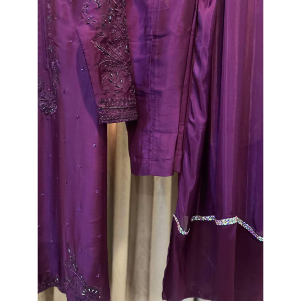 deeppurple-hand-embellished-embroidered-pure-silk-eid-collection-formalwear-silhouettebysl-closeup Velour Plum