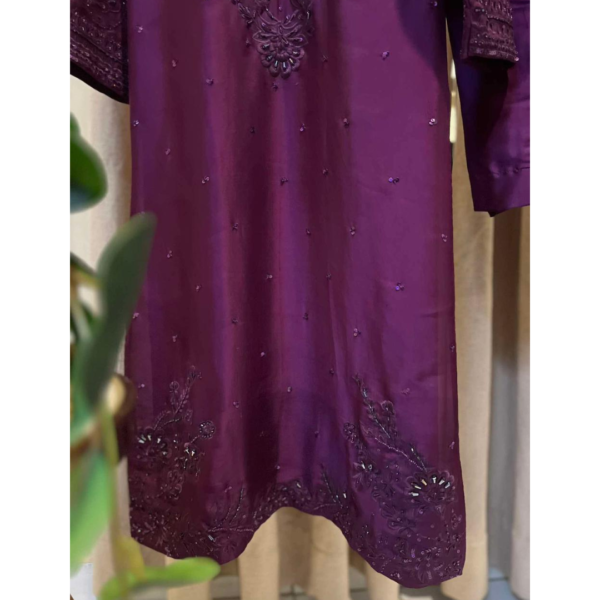 deeppurple-hand-embellished-embroidered-pure-silk-eid-collection-formalwear-silhouettebysl-daaman Velour Plum
