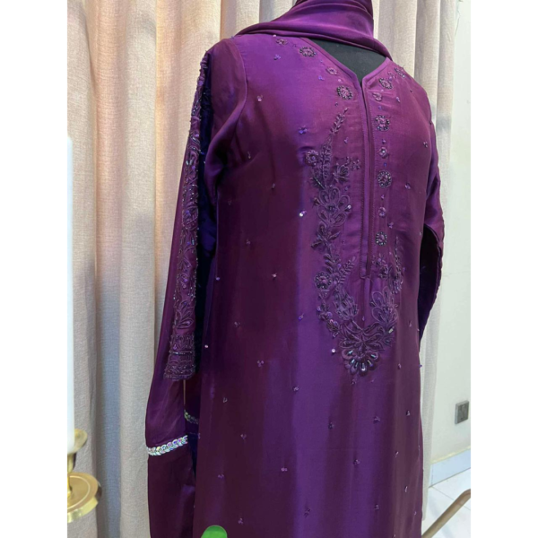 deeppurple-hand-embellished-embroidered-pure-silk-eid-collection-formalwear-silhouettebysl-neckline Velour Plum