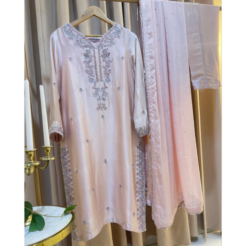 pastel-pink-party-wear-eid-collection-embroidered-hand-embellished-pure-shesha-silk-silhouettebysl A pastel pink hand embellished, sheesha silk dress.