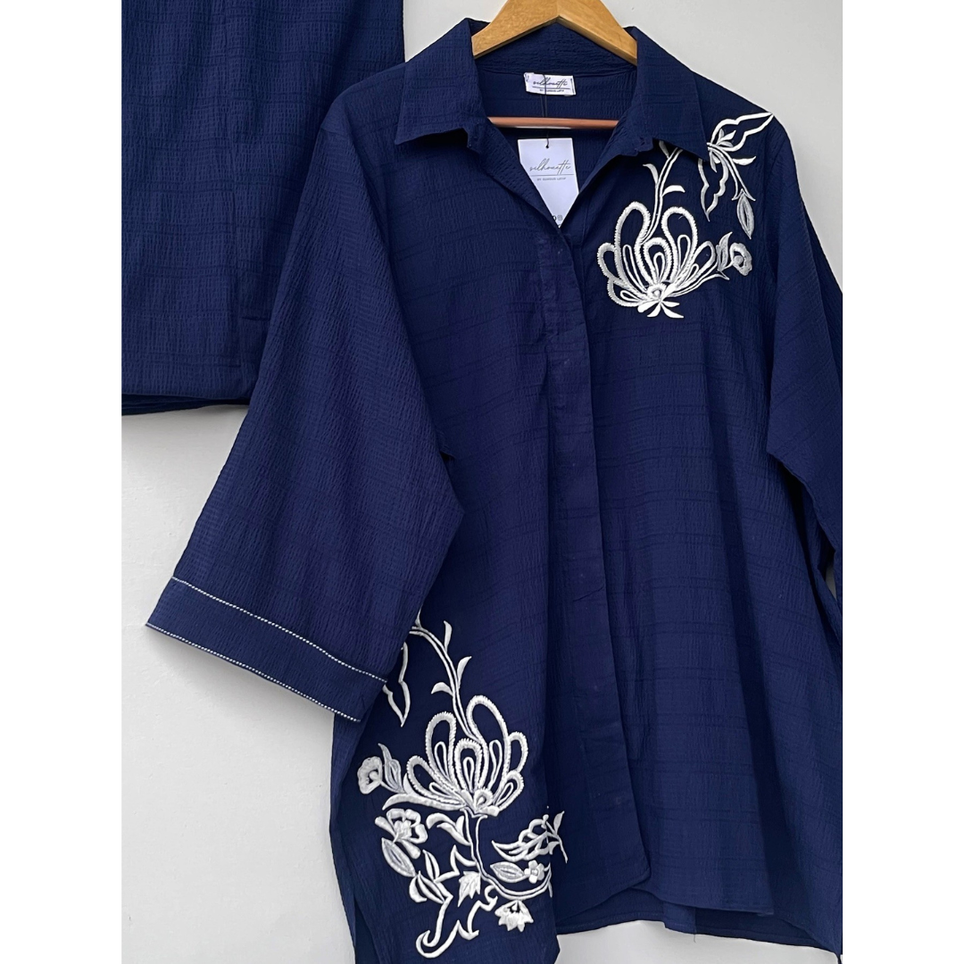 Deep blue embroidered georgette matching set with wide sleeve design
