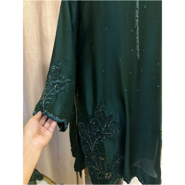 pure-sheesha-silk-emerald-green-embroidered-hand-embellished-monochrome-skinny-shalwar-short-shirt-silhouettebysl (7) Emerald Poise